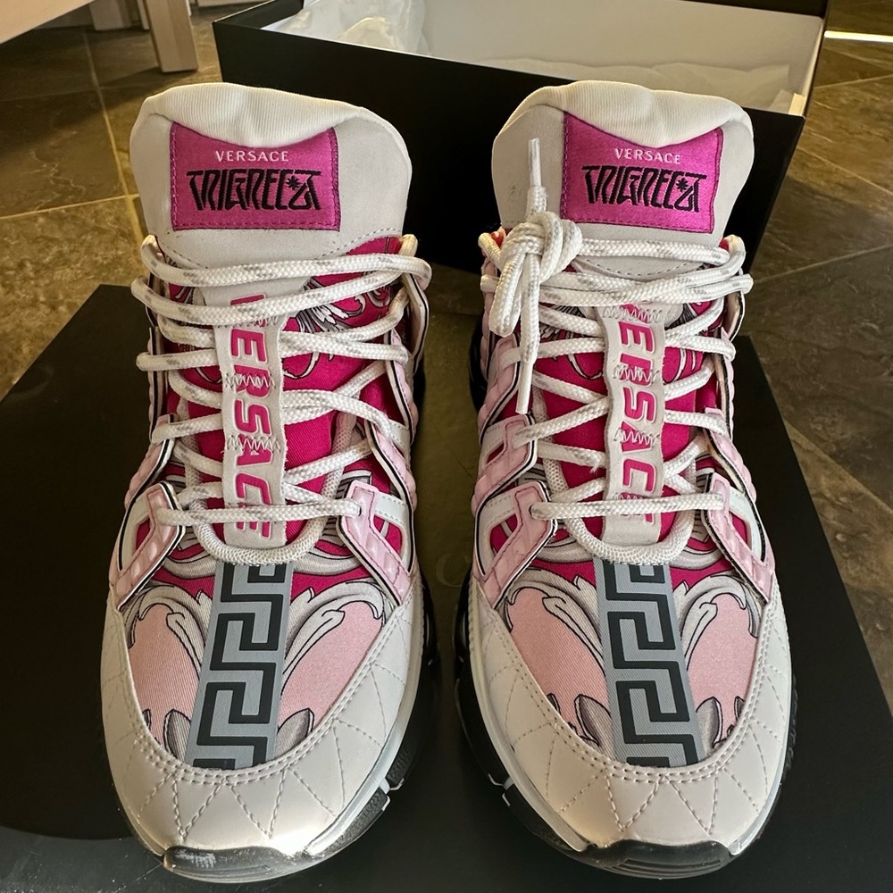 Brand new Versace Trigeca sneakers - Picture 2 of 7